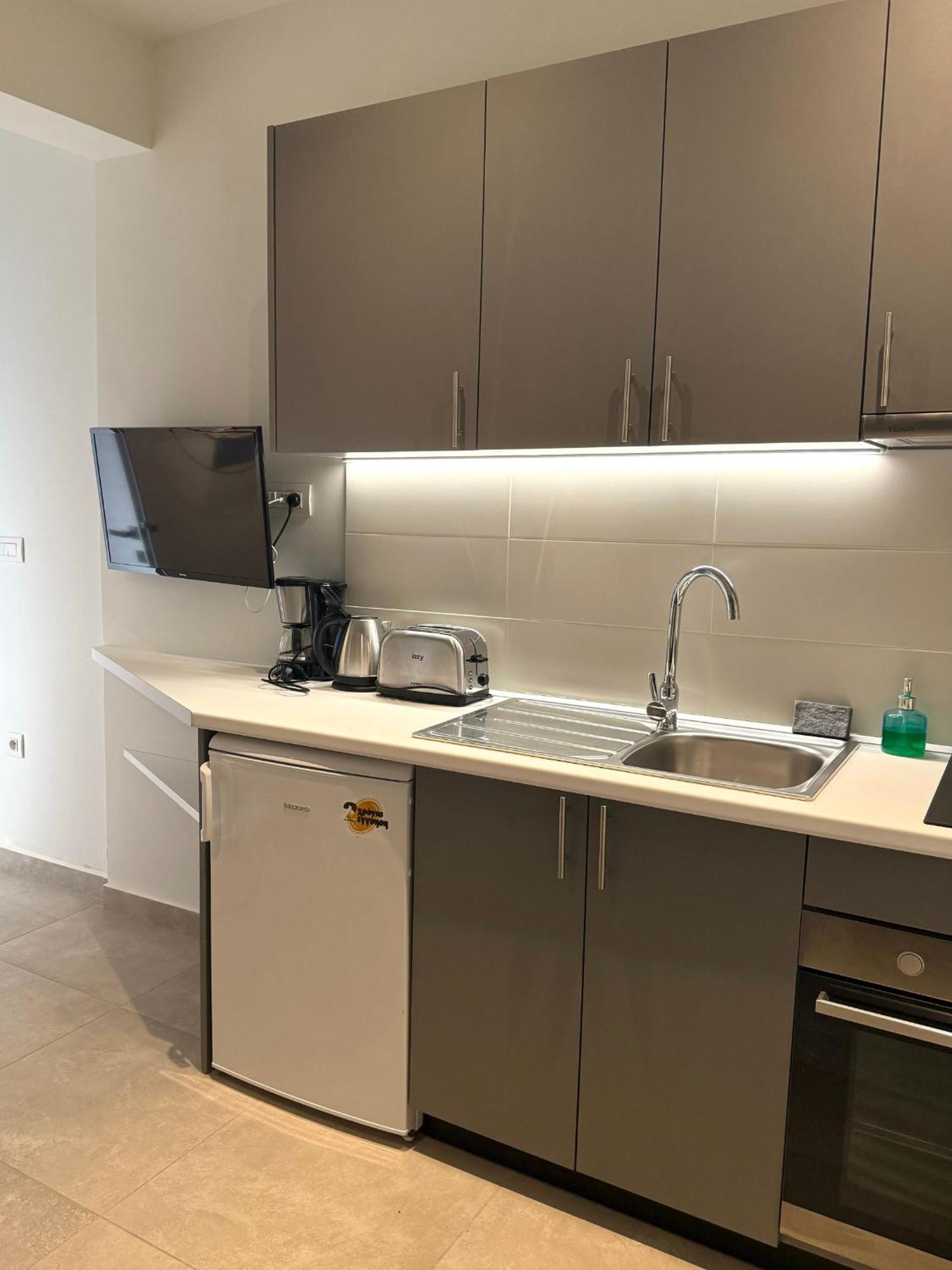 Kipos Suites & Apartments (Adults Only) Генади Стая снимка